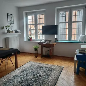 Apartment In Old Town - View Of Mariacki Church, Gdansk